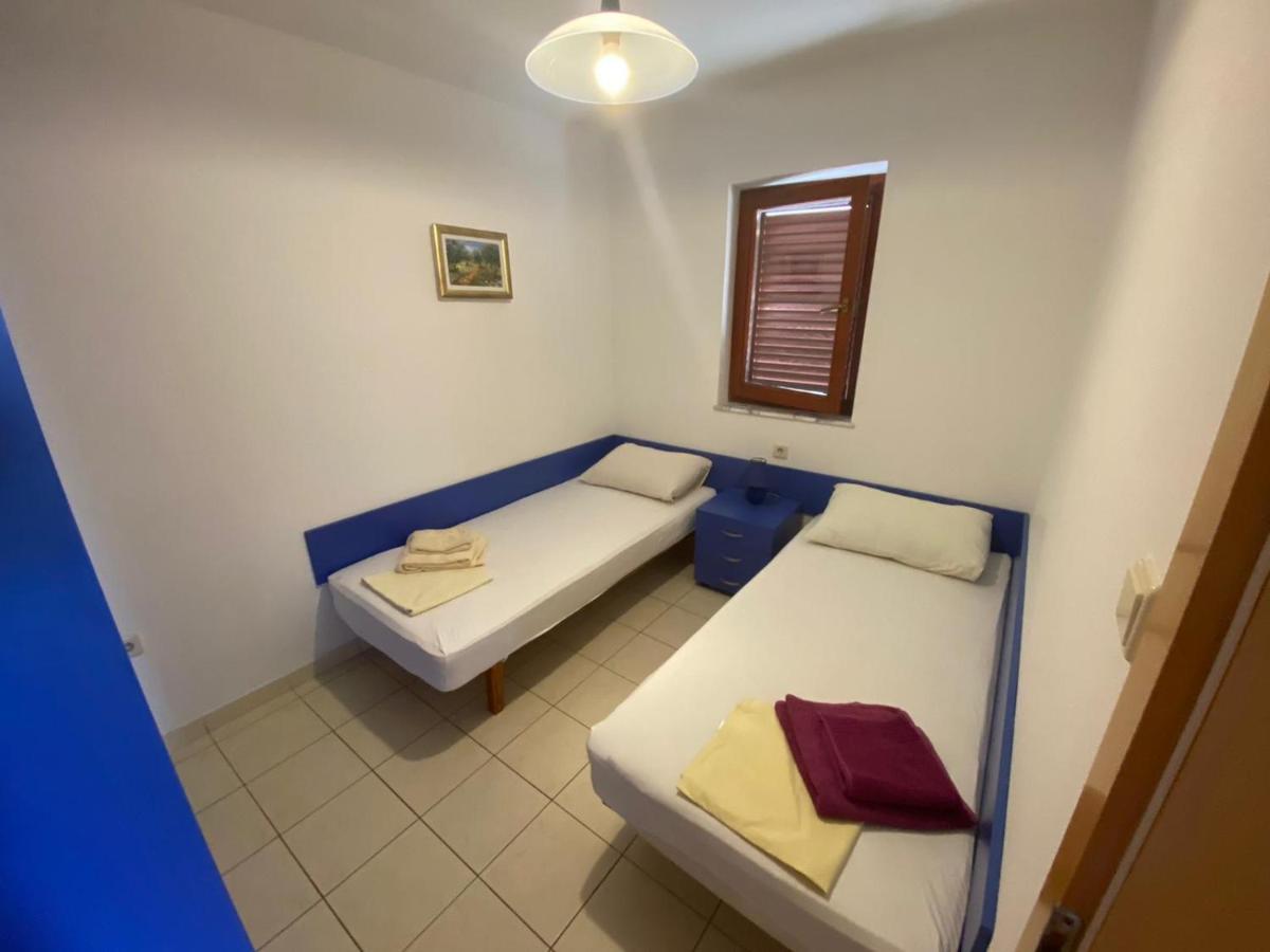 Apartments Viktor Rogoznica  Εξωτερικό φωτογραφία