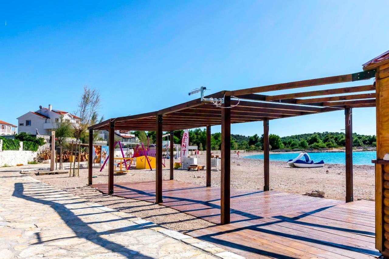 Apartments Viktor Rogoznica  Εξωτερικό φωτογραφία