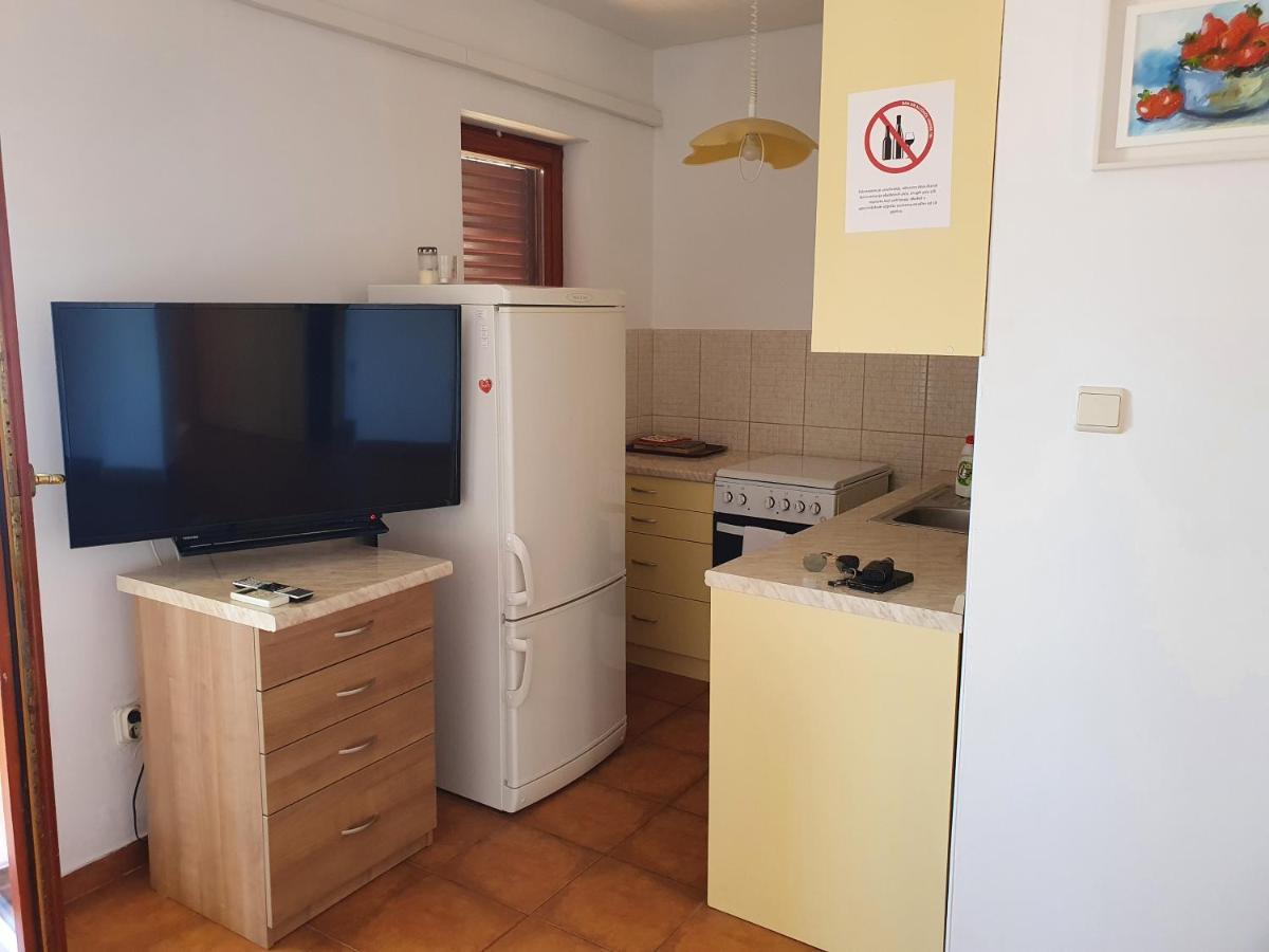 Apartments Viktor Rogoznica  Εξωτερικό φωτογραφία