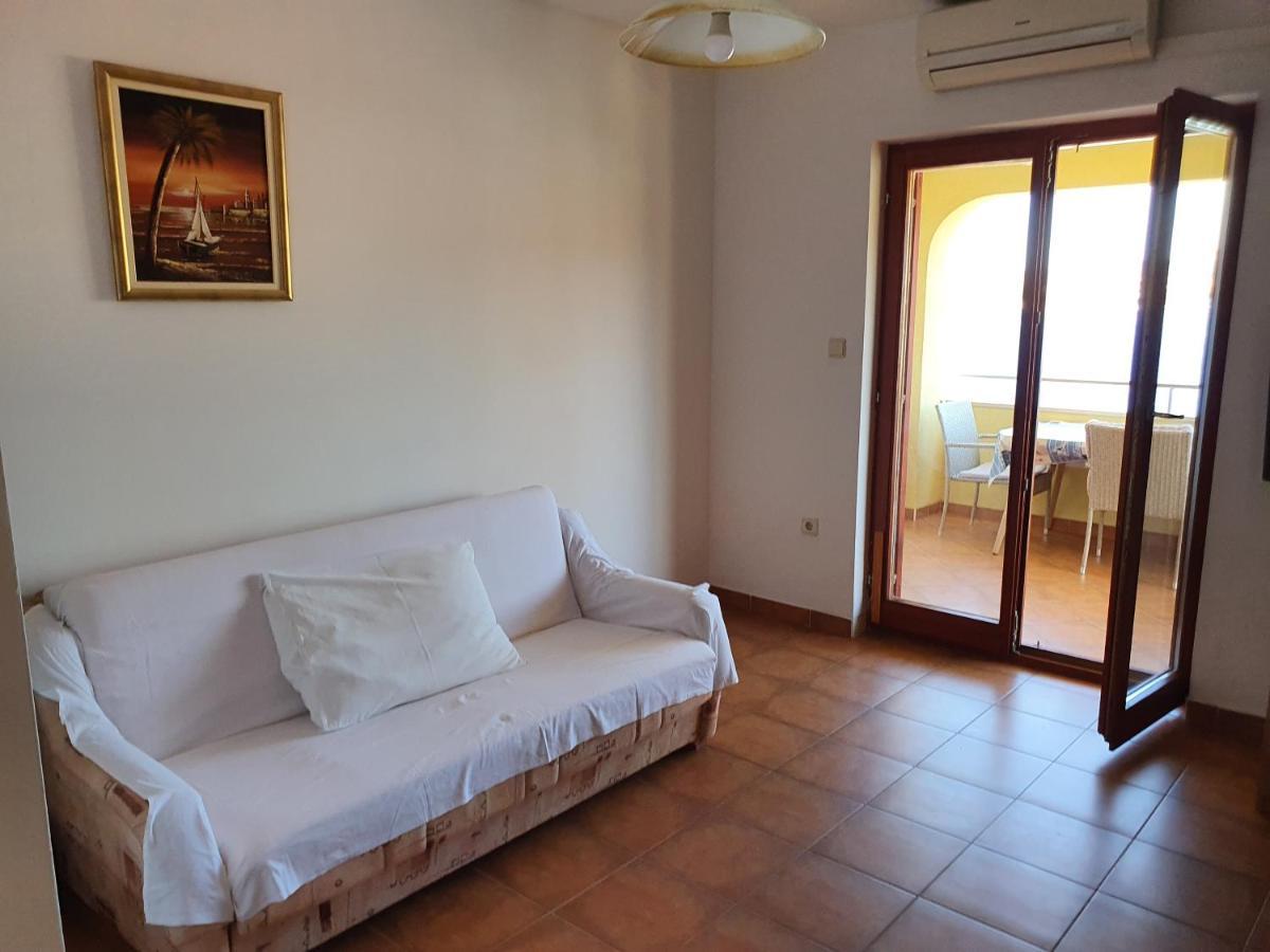 Apartments Viktor Rogoznica  Εξωτερικό φωτογραφία