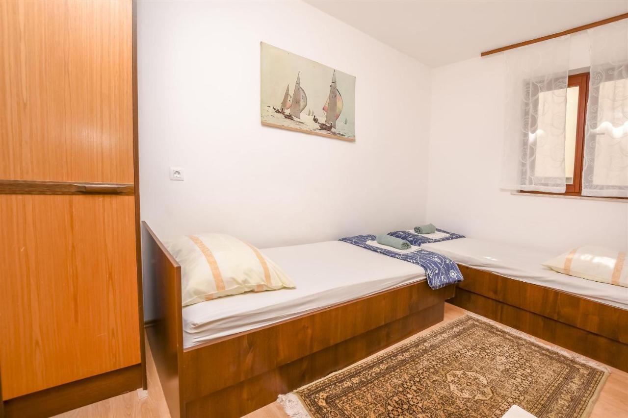 Apartments Viktor Rogoznica  Εξωτερικό φωτογραφία