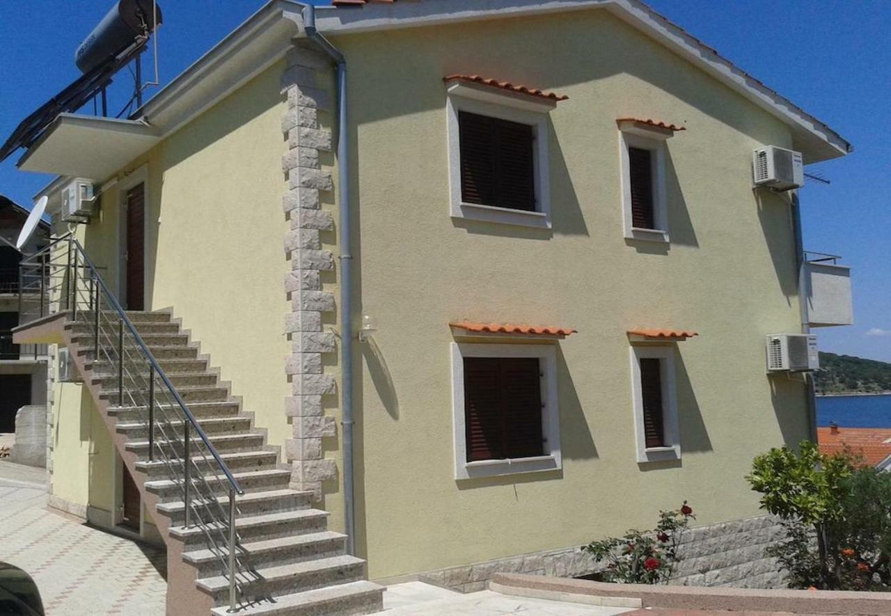 Apartments Viktor Rogoznica  Εξωτερικό φωτογραφία